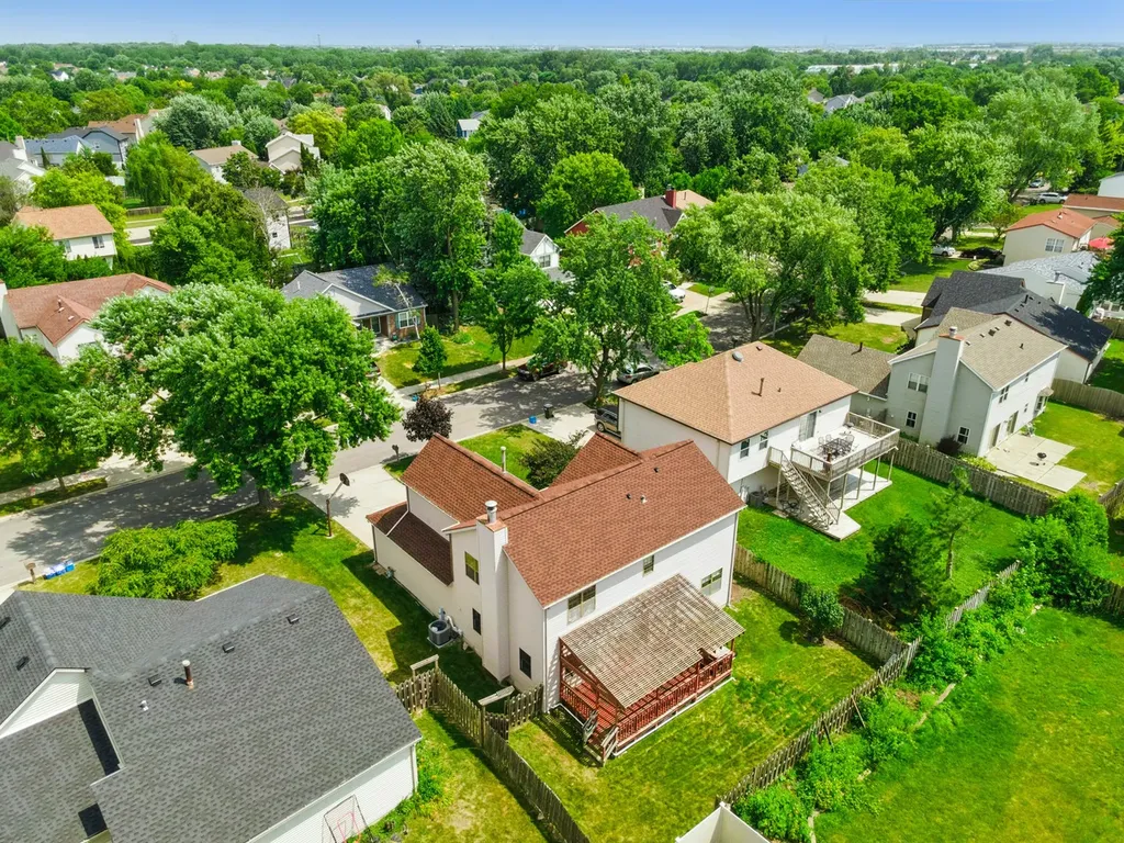 213 Campbell Drive Bolingbrook IL 60440