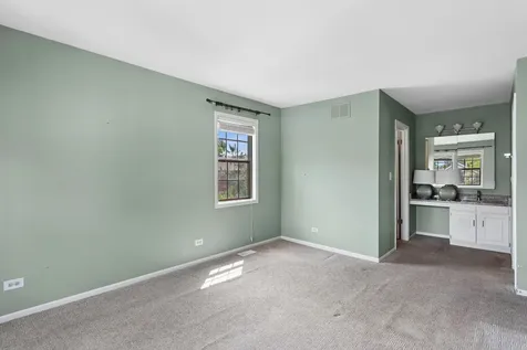 213 Campbell Drive Bolingbrook IL 60440