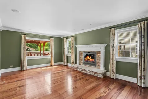 213 Campbell Drive Bolingbrook IL 60440