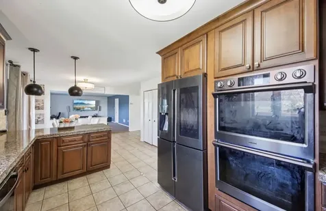 19328 Woodfield Court Tinley Park IL 60487