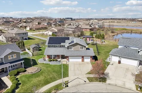 19328 Woodfield Court Tinley Park IL 60487