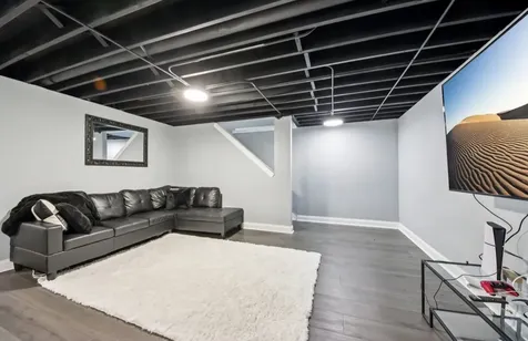 19328 Woodfield Court Tinley Park IL 60487