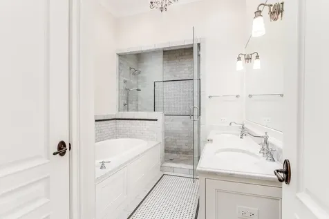 116 West Chestnut Street Chicago IL 60610