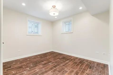 116 West Chestnut Street Chicago IL 60610