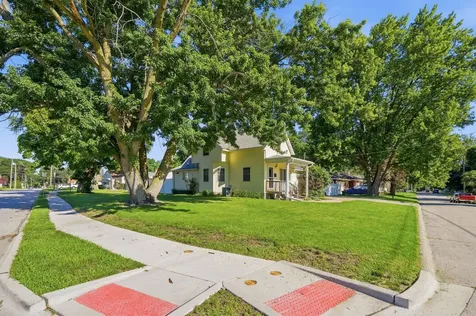 1841 36TH Street Moline IL 61265