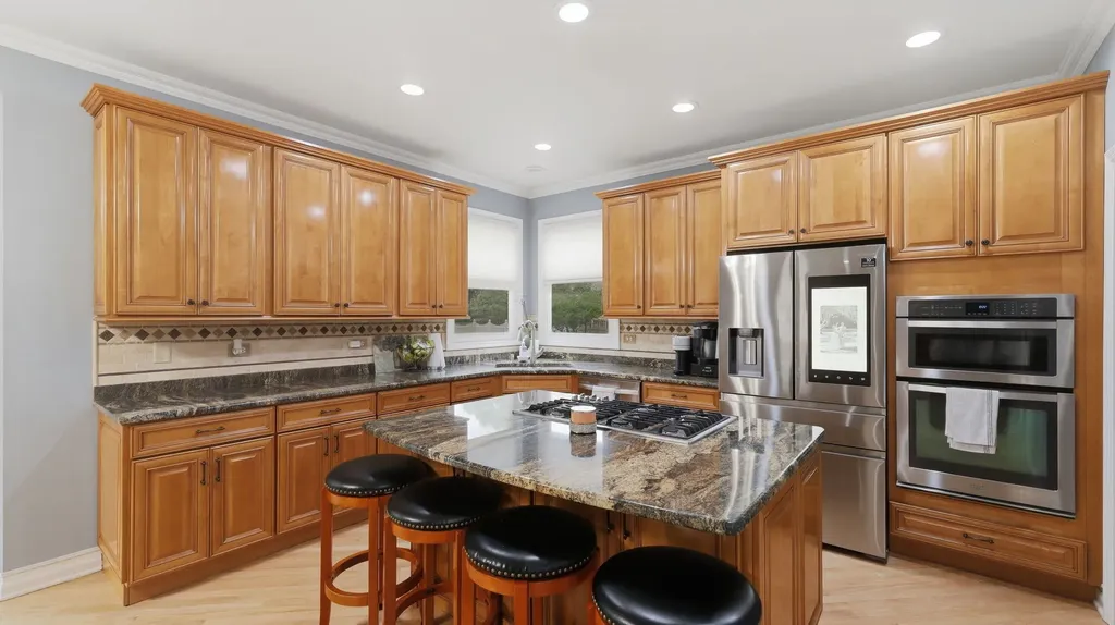 1116 Adler Street Carol Stream IL 60188