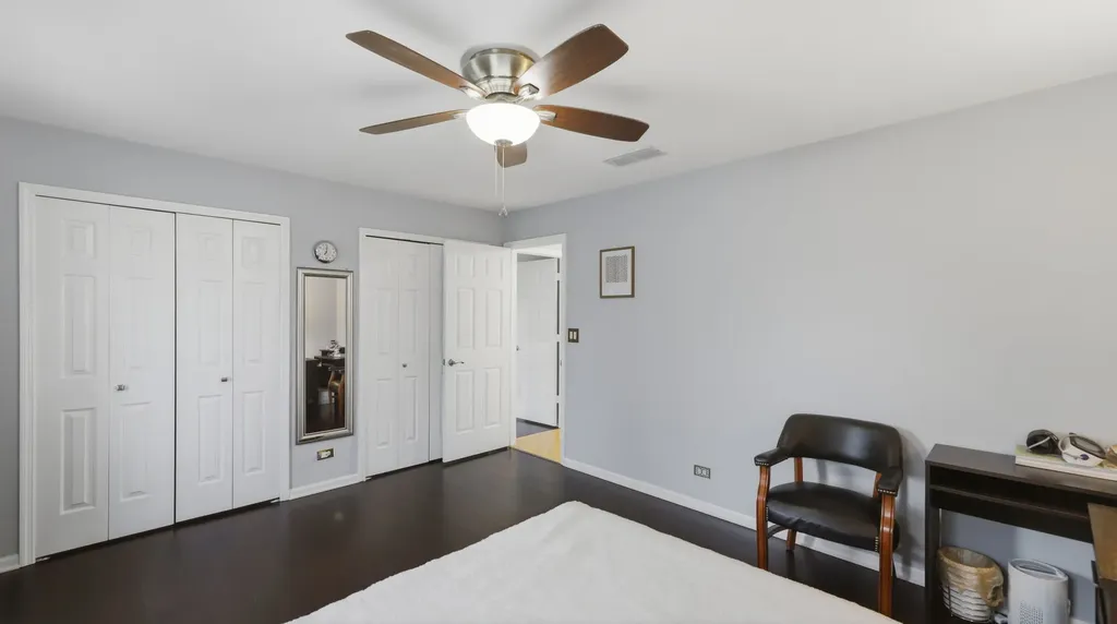 1116 Adler Street Carol Stream IL 60188