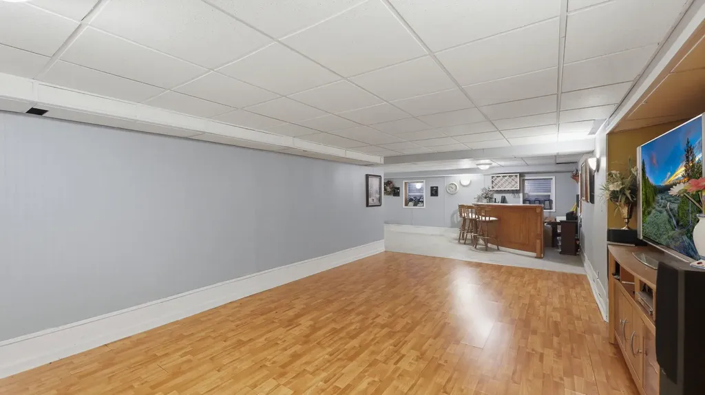 1116 Adler Street Carol Stream IL 60188