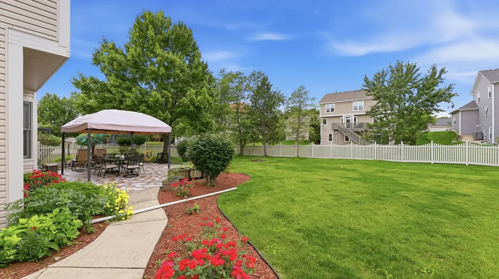 1116 Adler Street Carol Stream IL 60188