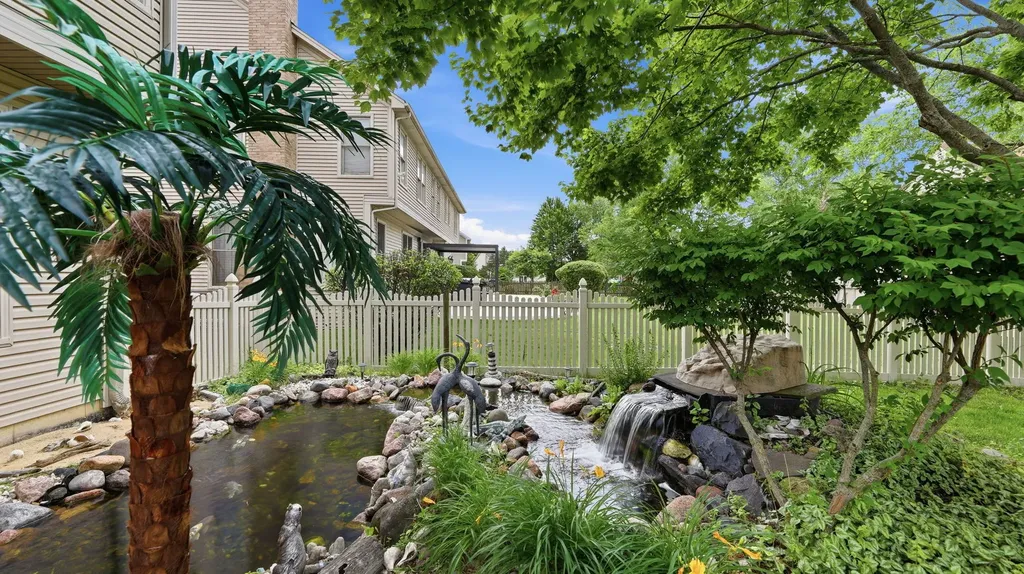 1116 Adler Street Carol Stream IL 60188