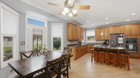 1116 Adler Street Carol Stream IL 60188