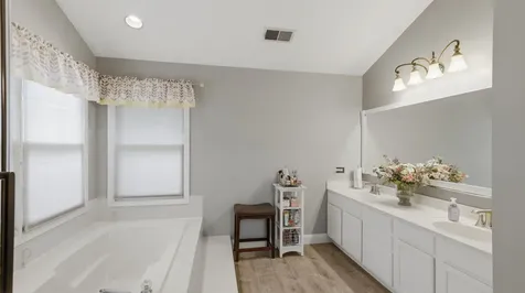 1116 Adler Street Carol Stream IL 60188