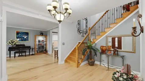 1116 Adler Street Carol Stream IL 60188