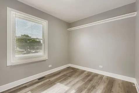 5611 Allemong Drive Matteson IL 60443