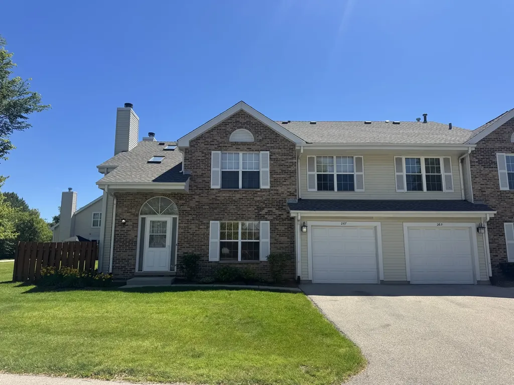 267 Yorkshire Court Gurnee IL 60031