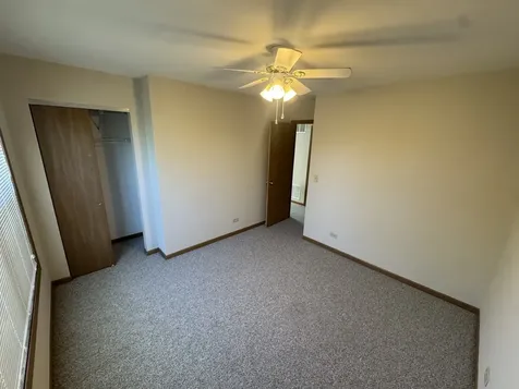 267 Yorkshire Court Gurnee IL 60031