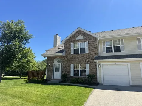 267 Yorkshire Court Gurnee IL 60031