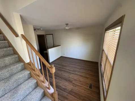 267 Yorkshire Court Gurnee IL 60031