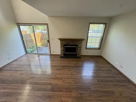 267 Yorkshire Court Gurnee IL 60031