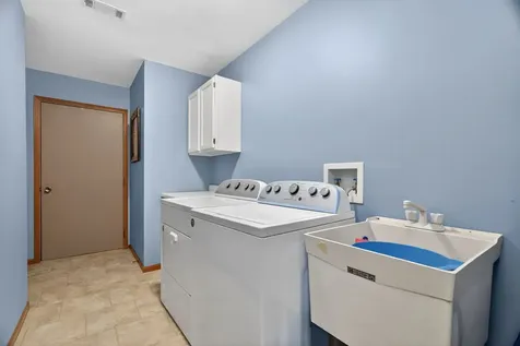 2700 Eagle Drive Joliet IL 60436