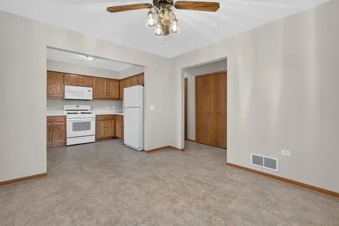 2700 Eagle Drive Joliet IL 60436