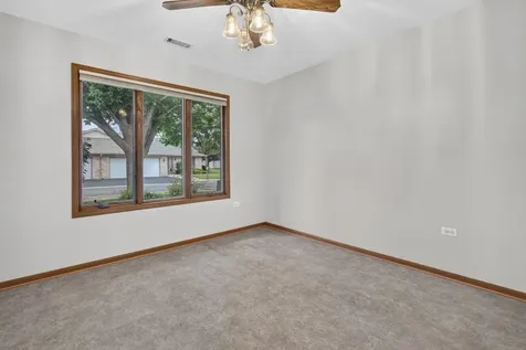 2700 Eagle Drive Joliet IL 60436