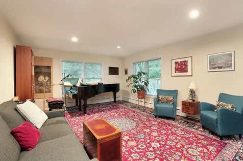 1370 Forest Avenue Highland Park IL 60035