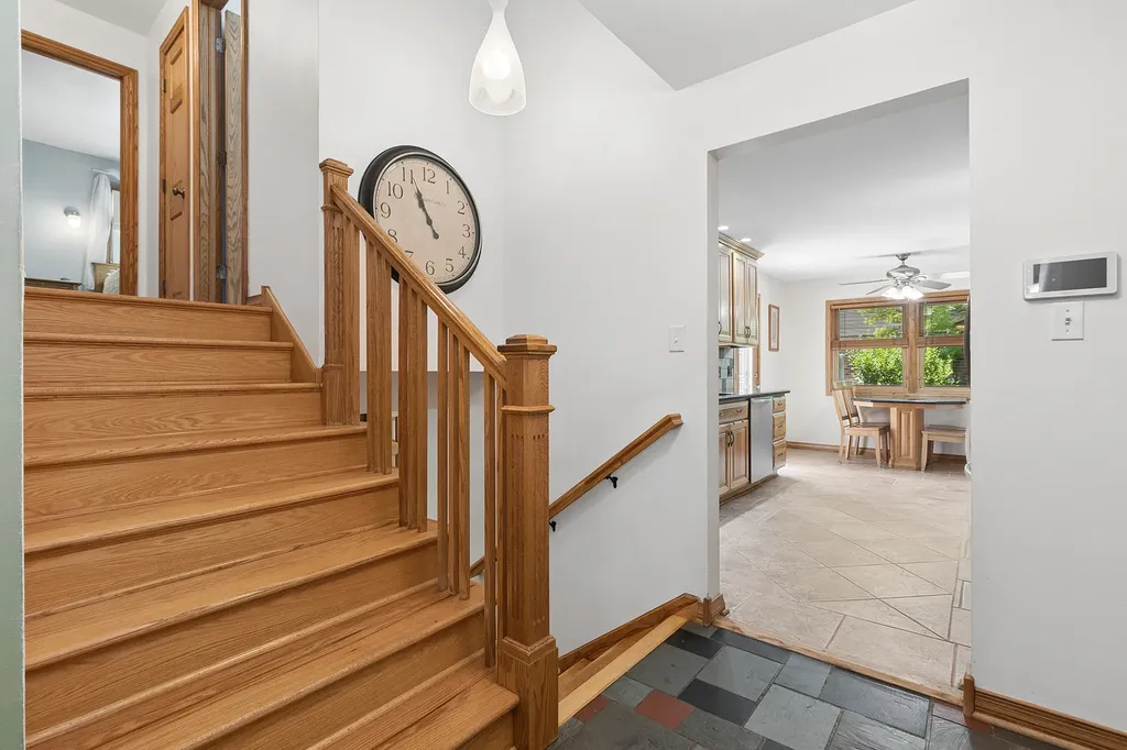 7933 Glen Lane Darien IL 60561