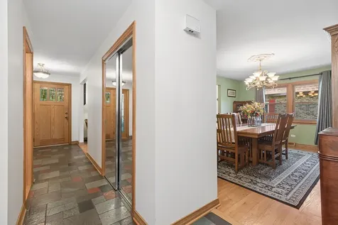 7933 Glen Lane Darien IL 60561