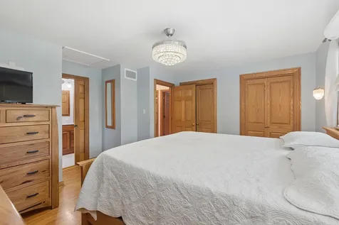 7933 Glen Lane Darien IL 60561