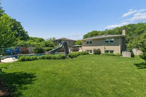 7933 Glen Lane Darien IL 60561
