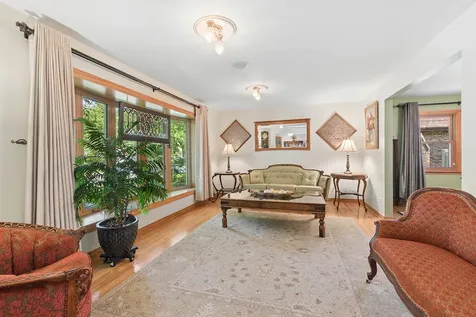 7933 Glen Lane Darien IL 60561