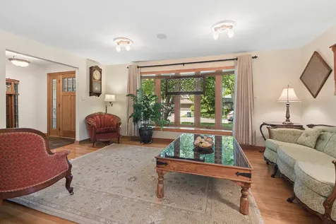 7933 Glen Lane Darien IL 60561