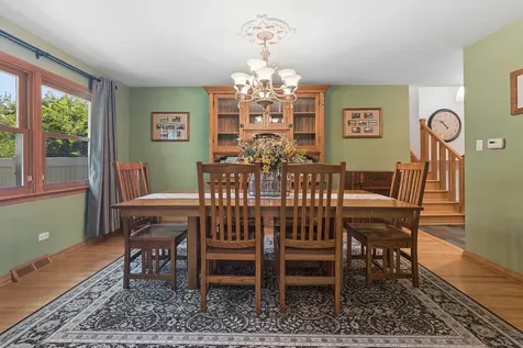 7933 Glen Lane Darien IL 60561