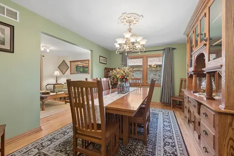 7933 Glen Lane Darien IL 60561