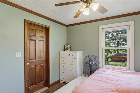 17669 North 2400 Road E Towanda IL 61776