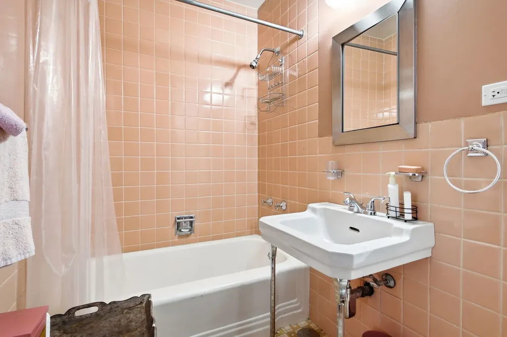 860 North Lake Shore Drive Chicago IL 60611