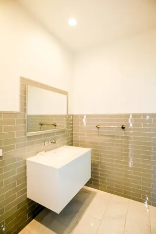 4801 North Ravenswood Avenue Chicago IL 60640
