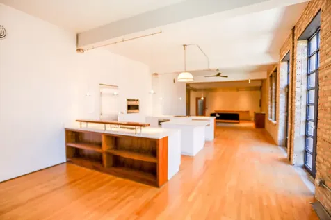 4801 North Ravenswood Avenue Chicago IL 60640