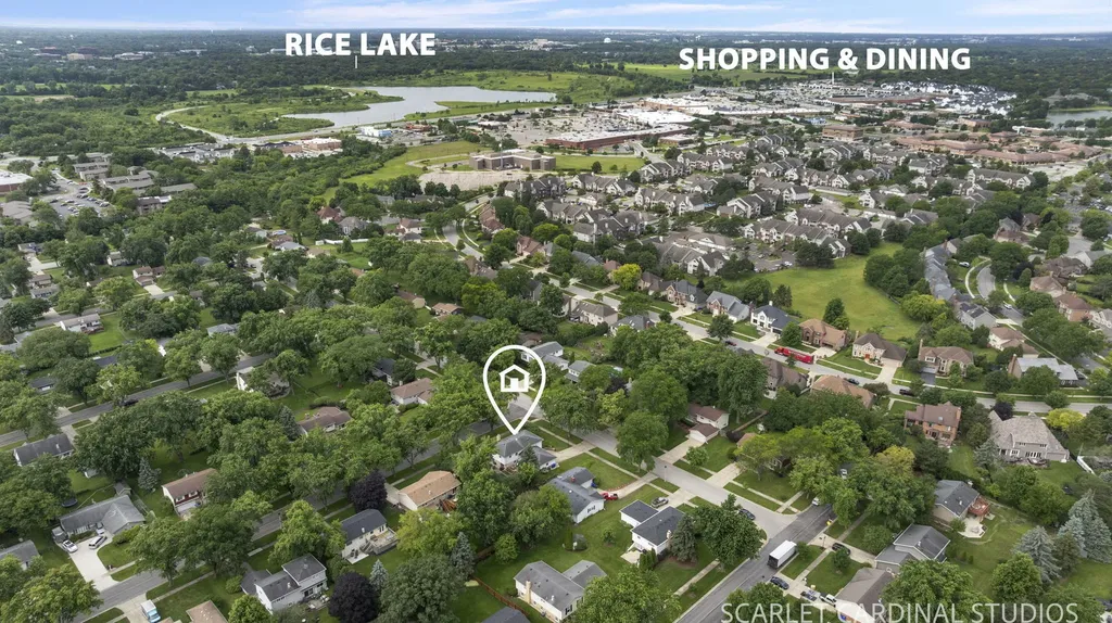 1881 Cambridge Lane Wheaton IL 60189