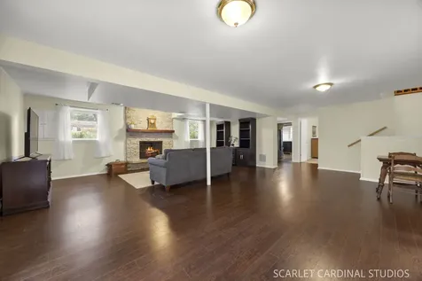 1881 Cambridge Lane Wheaton IL 60189