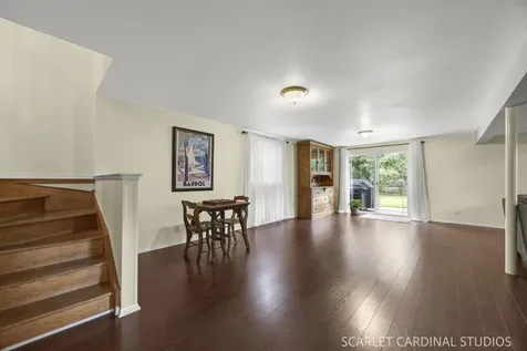 1881 Cambridge Lane Wheaton IL 60189