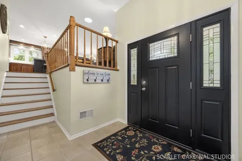1881 Cambridge Lane Wheaton IL 60189