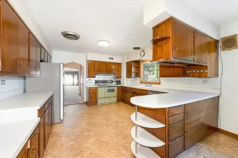 418 East End Avenue Hillside IL 60162