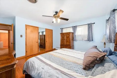 418 East End Avenue Hillside IL 60162