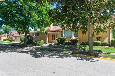 418 East End Avenue Hillside IL 60162