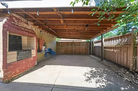 418 East End Avenue Hillside IL 60162