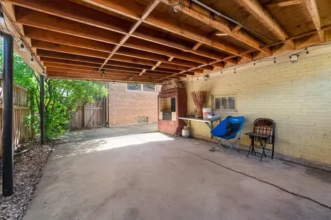 418 East End Avenue Hillside IL 60162
