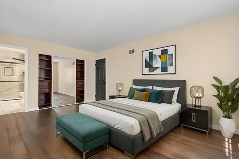 5 Keswick Lane Vernon Hills IL 60061