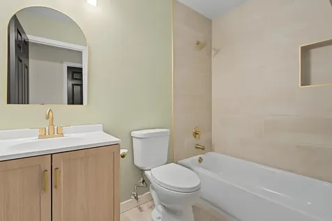 5 Keswick Lane Vernon Hills IL 60061